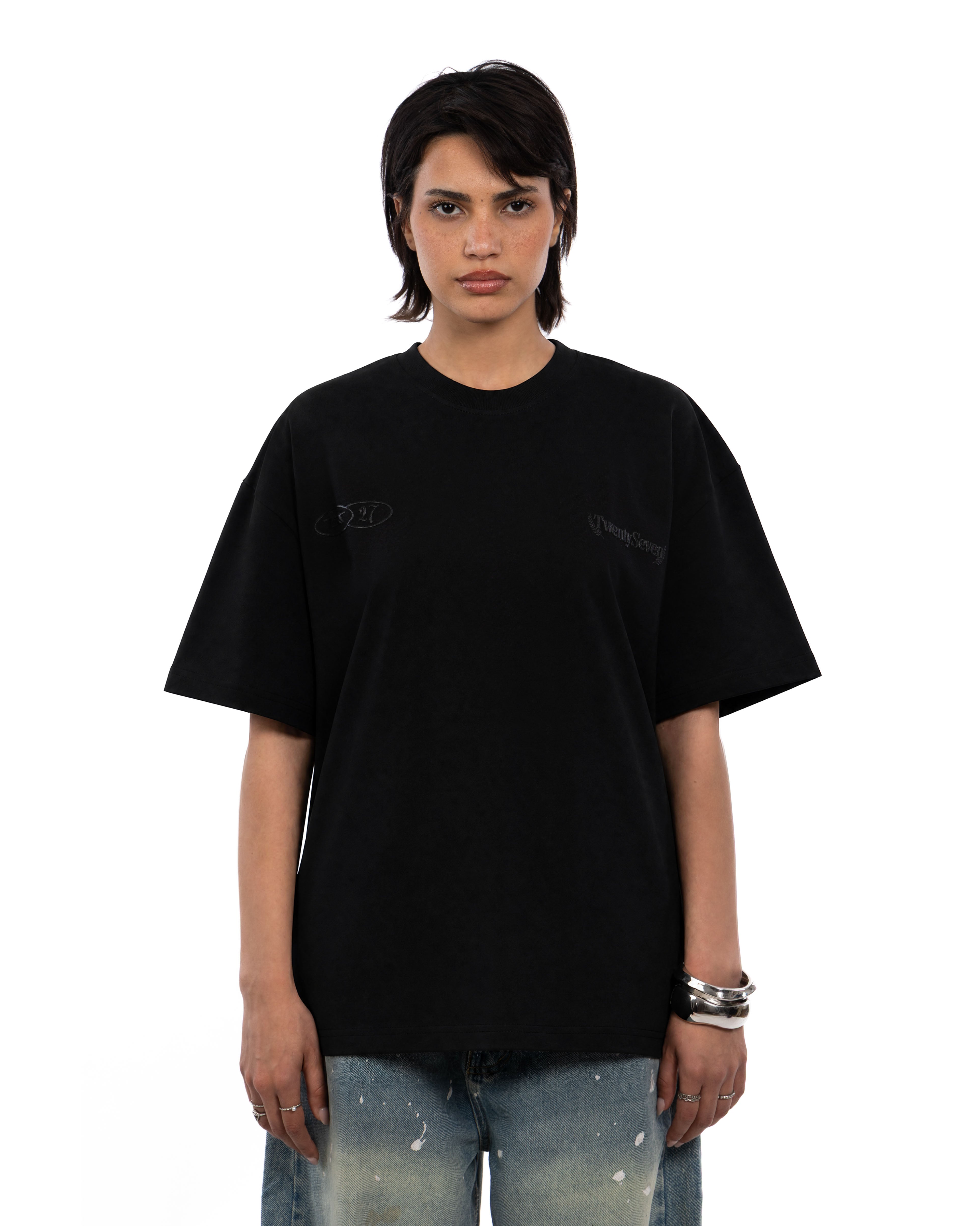 ESSENTIAL BLACK TEE